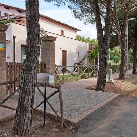 Borgo Valmarina Follonica